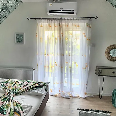 Holiday home Galler Jakuzzis Vendeghaz *